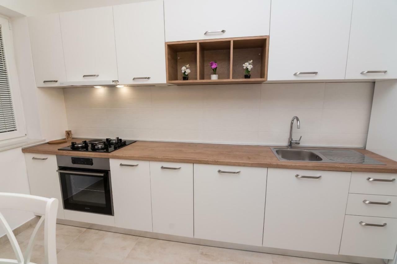 Apartment Bambi Mali Lošinj Zewnętrze zdjęcie