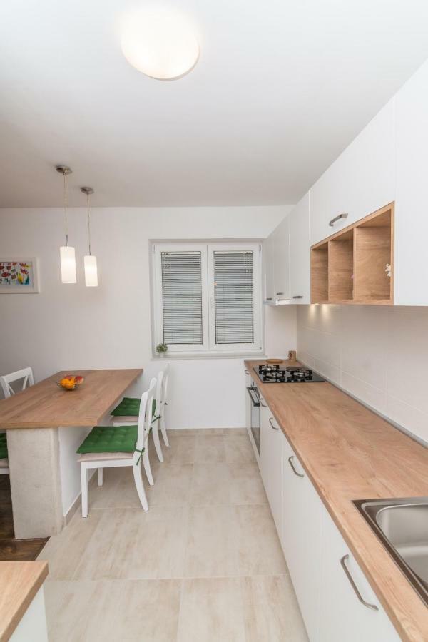 Apartment Bambi Mali Lošinj Zewnętrze zdjęcie